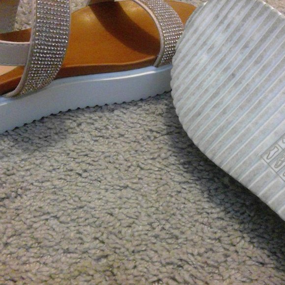 Sandals - Picture 3 of 3